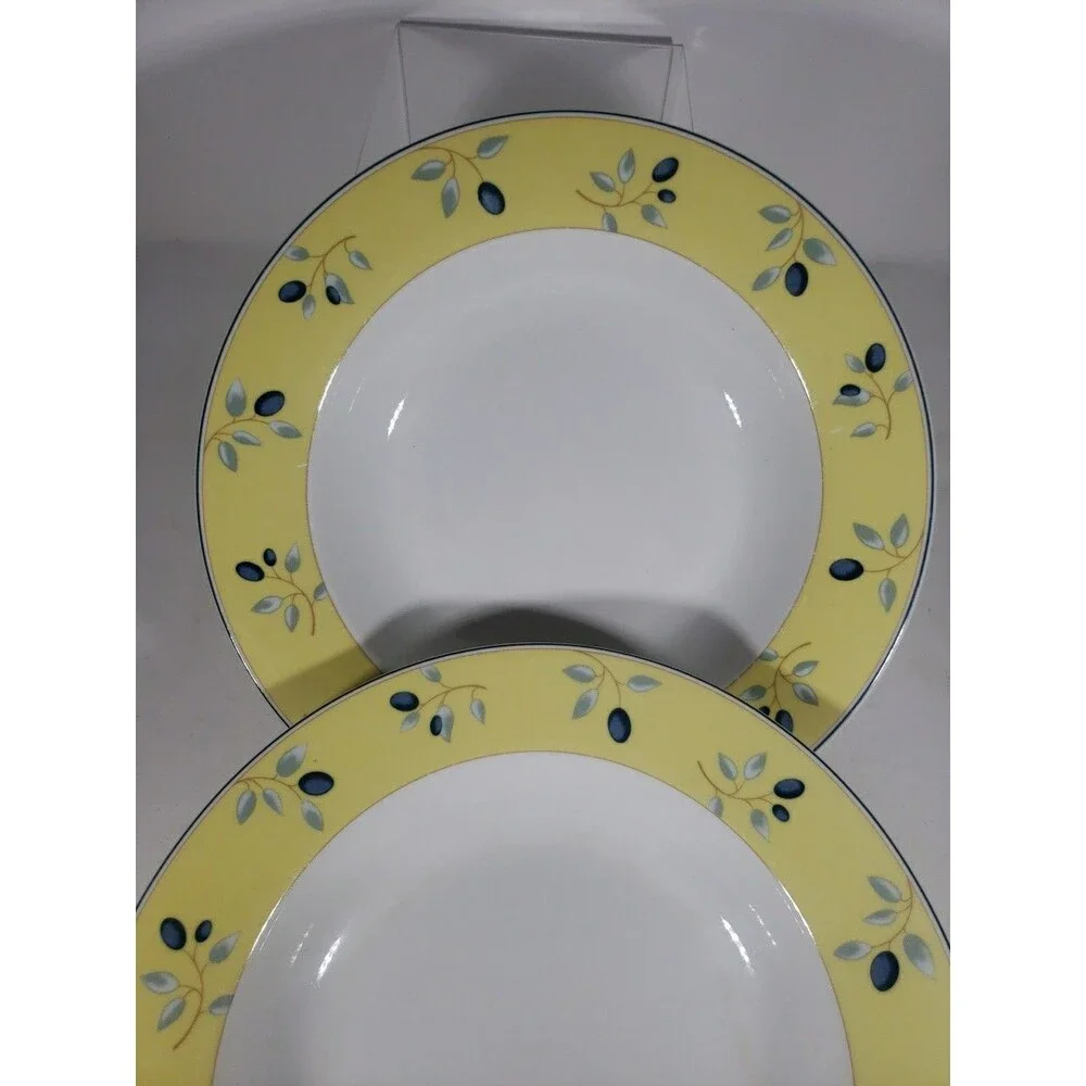 Royal Doulton LS 1030 Blueberry Yellow Rim Pasta Soup Bowl 8.25